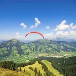 In Kirchberg Near Bus Lägenhet *
