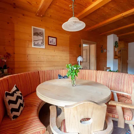 In Kirchberg Near Bus דירה *