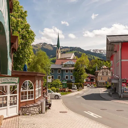 Lägenhet In Kirchberg Near Bus