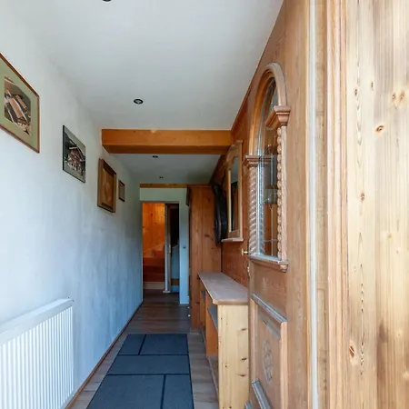 Lägenhet In Kirchberg Near Bus