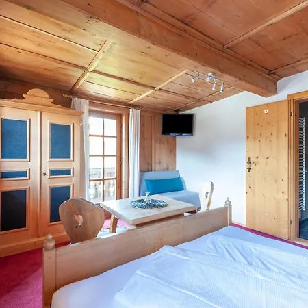Appartement In Kirchberg Near Bus